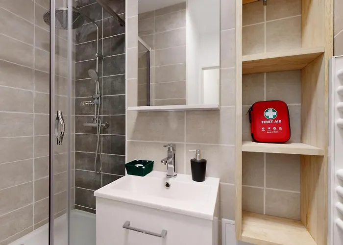 Expat Renting - Le Volta - Terrasse - Netflix *