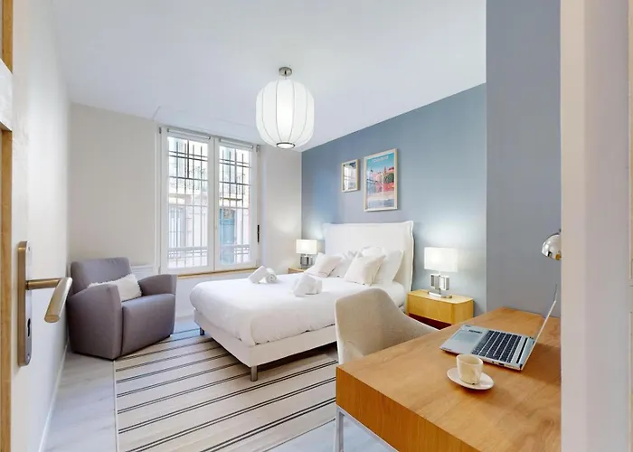 Expat Renting - Le Volta - Terrasse - Netflix *